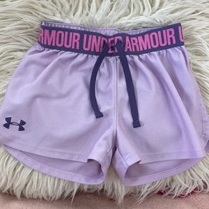 Under Armour girls shorts Small.